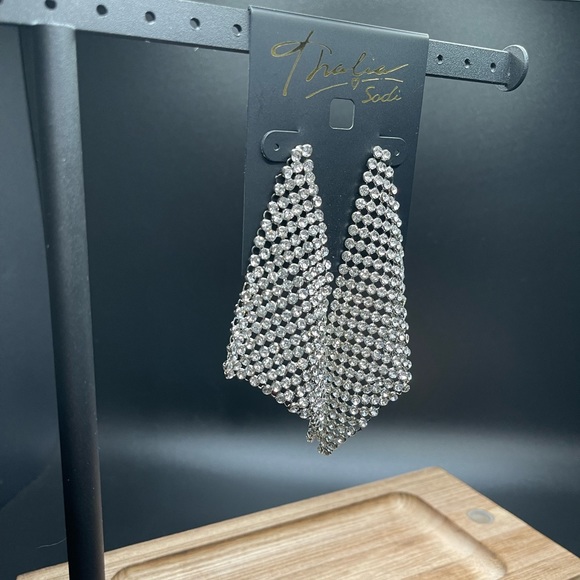 NWT- Thalia Sodi Rhinestone Crystal Triangle Mesh Post Dangle Statement Earring - Picture 3 of 7